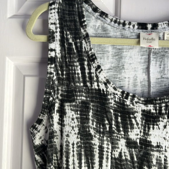 Rafaella Sleeveless Dress - Picture 2 of 7